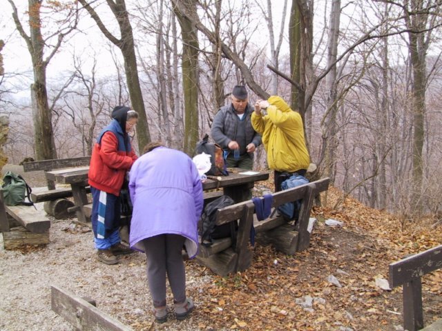 photo002.jpg