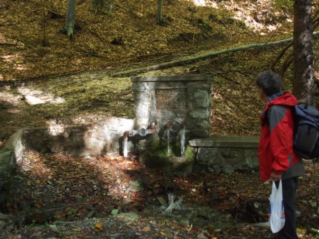 photo001.jpg