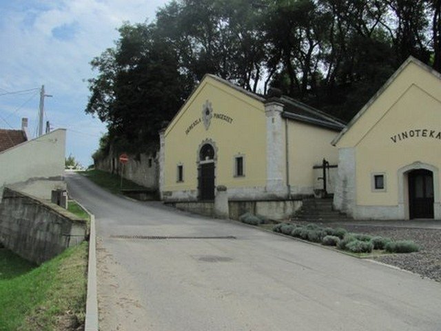 photo18.jpg